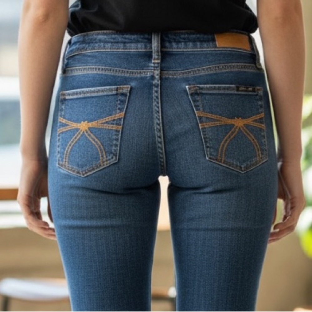 Seven7 Blue Jeans with Gold Accents